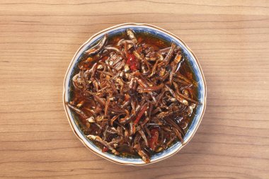 Kırmızı biber ve fermente soya fasulyesi - çay petrol sardalya Tayvanlı gıda popüler ve lezzetli meze.