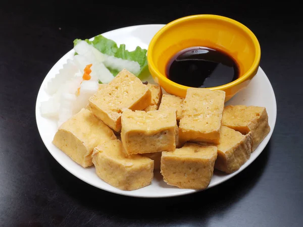 Tofu Frit Avec Sauce Sucrée Soja — Photo