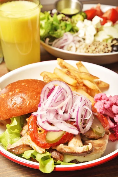 Wild Mushroom Burger Plate Topped Melted Swiss Cheese Purple Onion — Stock Photo, Image