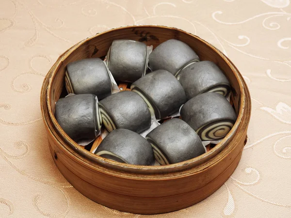 Chinese Steamed Buns Has Contains Activated Charcoal Bamboo Cage — Stock Photo, Image