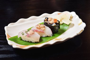 Lezzetli Japon yiyecek - fener balık suşi