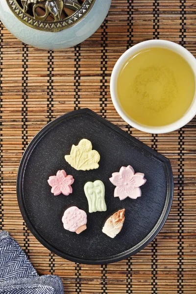 Caramelle Zucchero Colorate Giapponesi Sul Vassoio — Foto Stock