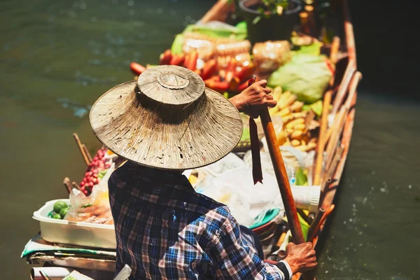 Bangkok 'ta yüzen pazar — Stok fotoğraf