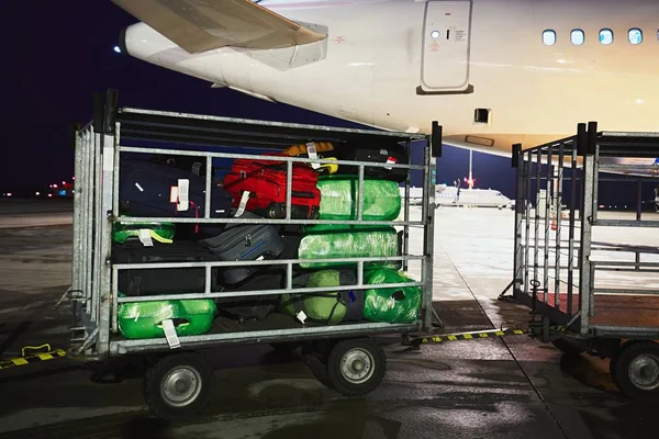 Bagagem no aeroporto — Fotografia de Stock