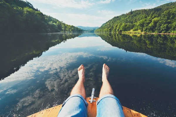 Relaxation on the river — Stock Photo, Image