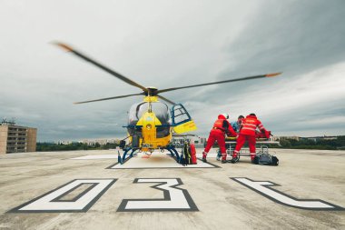 Helikopter acil tıp Servisi