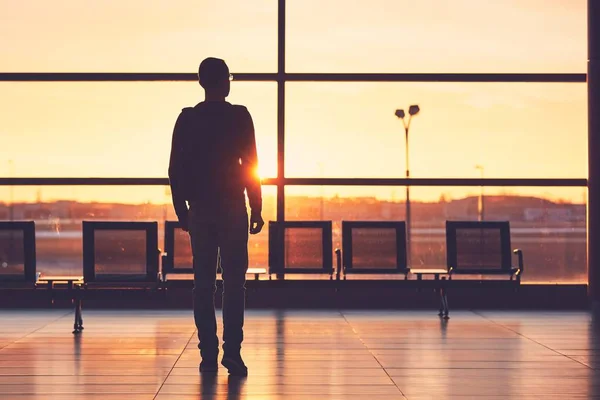 Airport terminal at the sunset — Stock Photo, Image