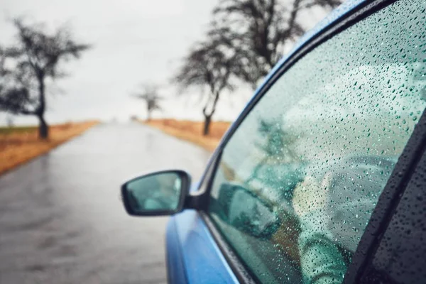 Rainy day on the road — Stock Photo, Image