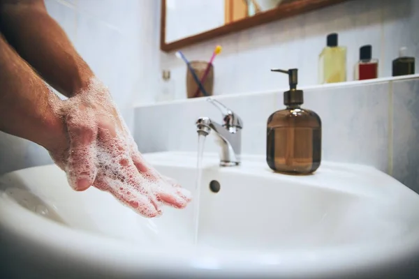 Мыть Руки Дома Ванной Здоровый Образ Жизни Гигиена Профилактика Вирусных — стоковое фото