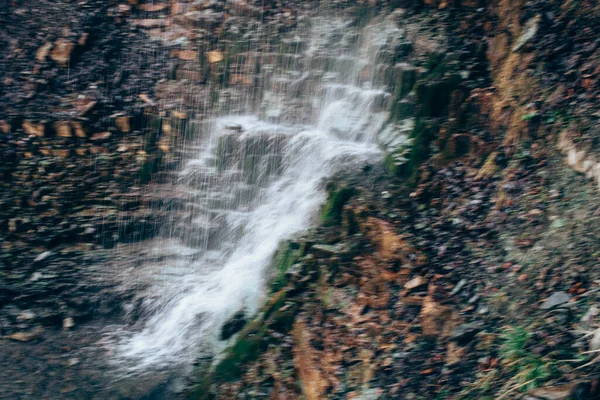 Длинный Водопад Красивая Текстура Камней Заднем Плане — стоковое фото