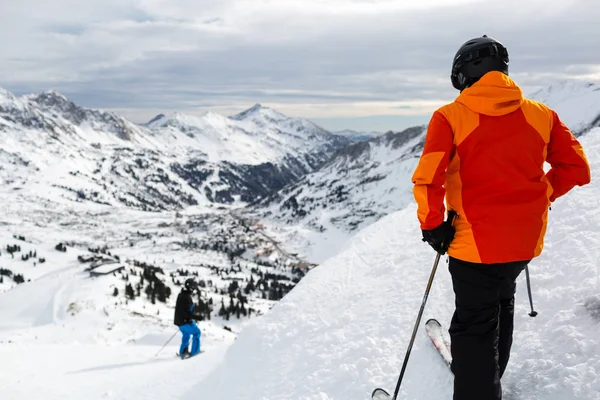 Male skier ready for skiing — Stock Photo, Image