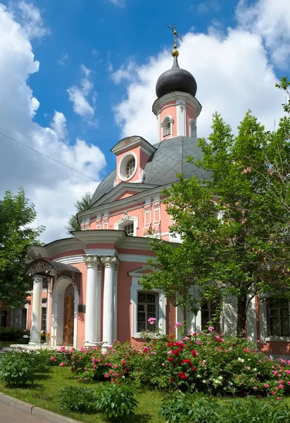 Iglesia de Catalina la Grande Mártir en Vspolye — Foto de Stock