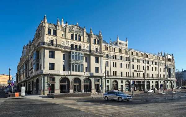 Hotel Metropol, 5 yıldız, tiyatro kare görünümünden