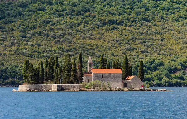 Saint George Adası veya ölü Adası