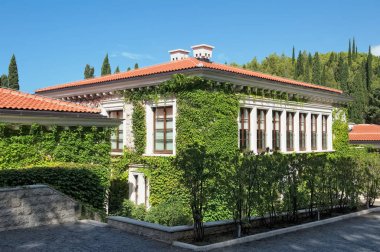 Kraljicina Plaza Oteli