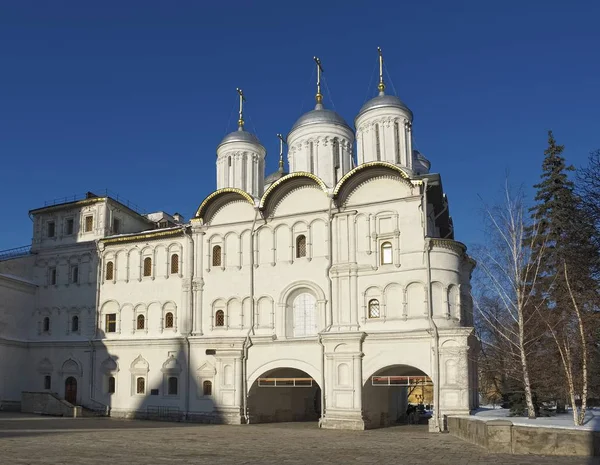 Palacio del Patriarca y la Iglesia de los Doce Apóstoles en el — Foto de Stock