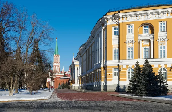 Nikolskaya-toren en de Senaat — Stockfoto