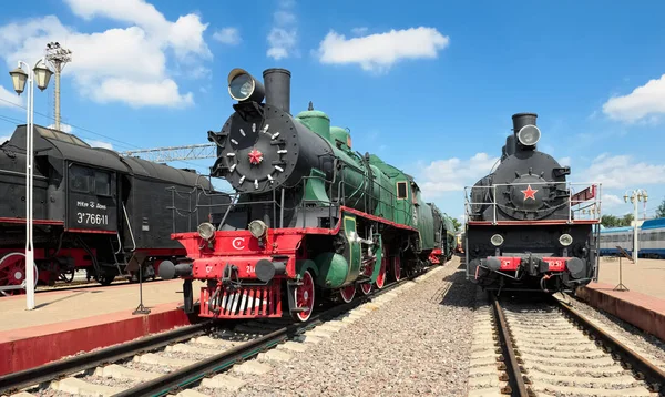 Soviético série locomotiva de passageiros Sormovskiy reforçada — Fotografia de Stock