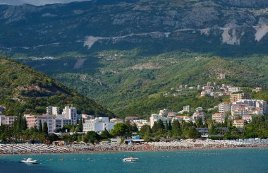 Becici otelleri ve plajı