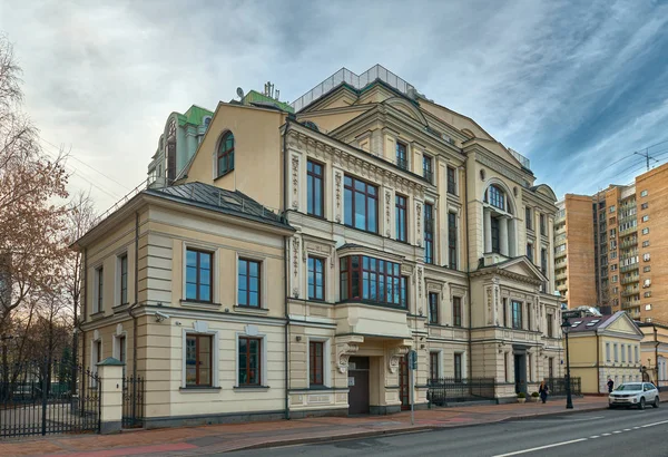 Modern elite residential complex Bolshaya Nikitskaya — Stock Photo, Image