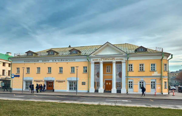 City estate of the 19 century in which Petr Tchaikovsky lived si — Stock Photo, Image