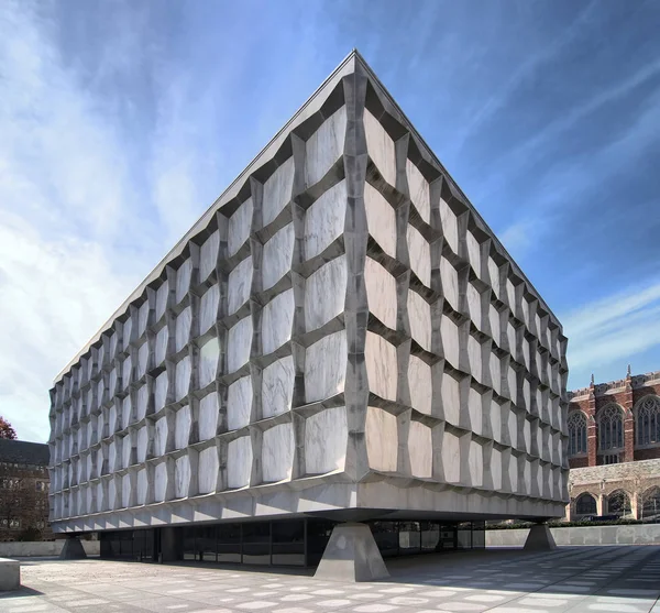 Beinecke Rare Book & Manuscript Library — Stock Photo, Image