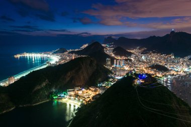 Gece görünümü Rio de Janeiro şehir 