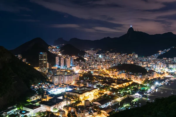 Vista nocturna de la ciudad de Río de Janeiro — Foto de Stock