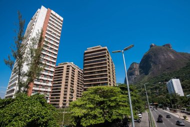 Ana cadde Sao Conrado geçiş