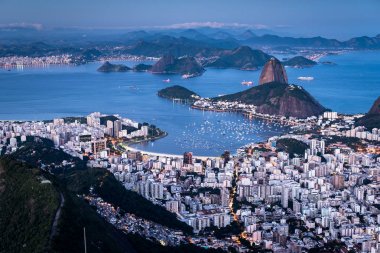 Sugarloaf Dağı nın ünlü görünümü