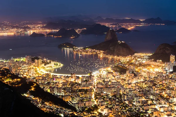 Vista nocturna de Río de Janeiro —  Fotos de Stock