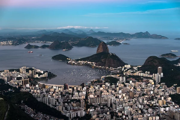 Sugarloaf Dağı nın ünlü görünümü — Stok fotoğraf