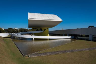  Modern mimarlık Oscar Niemeyer Müzesi