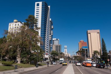 Gökdelenli sokak manzarası