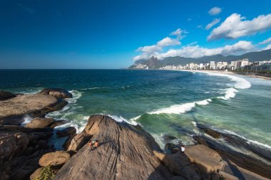 Ipanema Plajı görünümü sabah, Rio de Janeiro, Brezilya