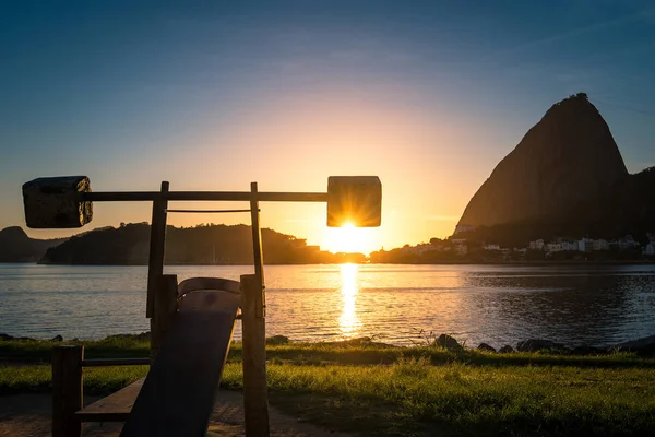 Betonové Závaží Posilovně Pod Širým Nebem Parku Flamengo Rio Janeiru — Stock fotografie