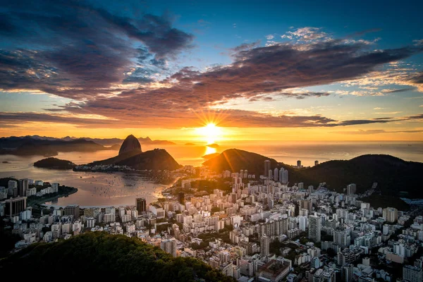 Panoramę Miasta Rio Janeiro Podczas Zachodu Słońca — Zdjęcie stockowe