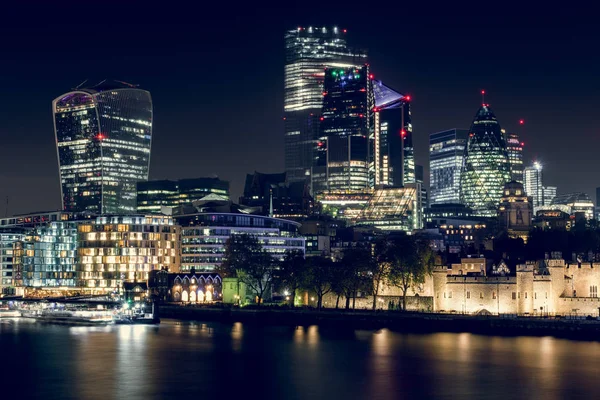 Londons Stadtbild Mit Gebäuden Und Wolkenkratzern — Stockfoto