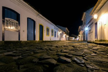 Gece Paraty Tarihi Merkezi 'nde Boş Sokak