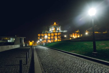 Portekiz, Vila Nova de Gaia 'daki Serra do Pilar Manastırı Gece Manastırı