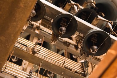 Eski Kilise Çanları 'nın Alt Manzarası