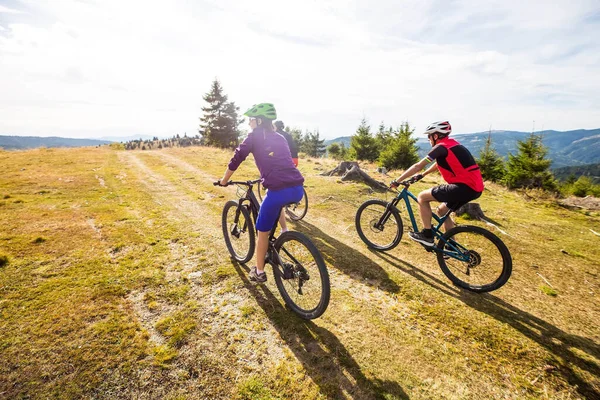 Bikers Riding Rural Path Top Hill Beautiful View — Stock Photo, Image