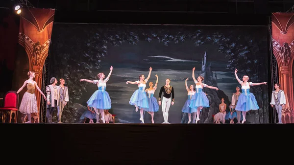 波兰卢宾 2019年11月15日 基辅国家歌剧院芭蕾舞团演出的 天鹅湖 芭蕾舞 — 图库照片