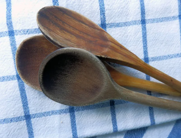 Wooden cooking spoons detail — Stock Photo, Image