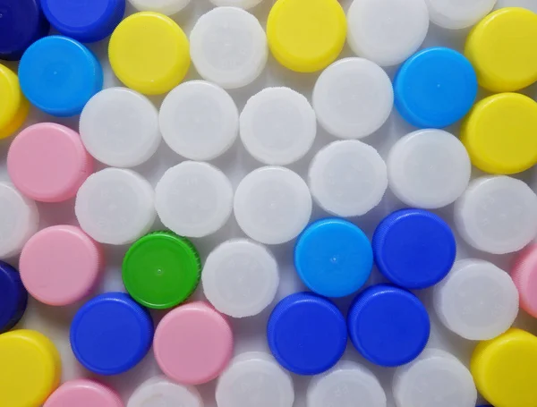 Kolor Wszystko Fotografii Wiele Bąbelek Butelki Plastikowe Nakładki Białym Tle — Zdjęcie stockowe