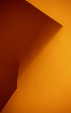 Modern mimari detay detay fotoğraf renk. Uzun pozlama gece fotoğrafçılığı eğrileri, ışıklar ve gölgeler modern binada.