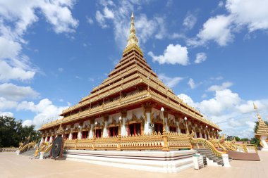 Tayland Budist tapınağı altın stupa Simgesel Yapı, Te Khonkaen içinde