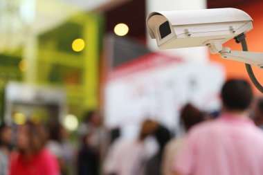 CCTV Kamera kayıtta insanların alışveriş arka plan bulanıklık 