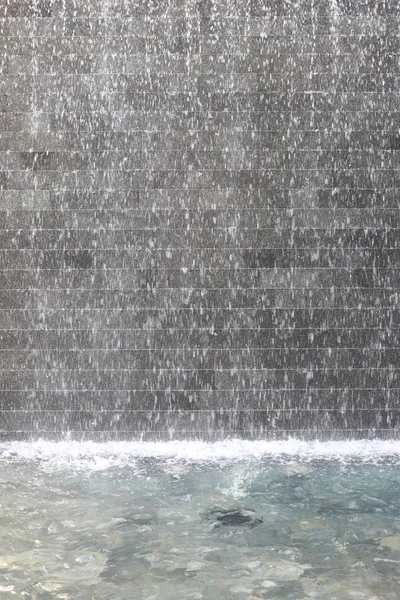 Steinmauer Mit Wasser Fließt Teich Für Design Natur Hintergrund — Stockfoto