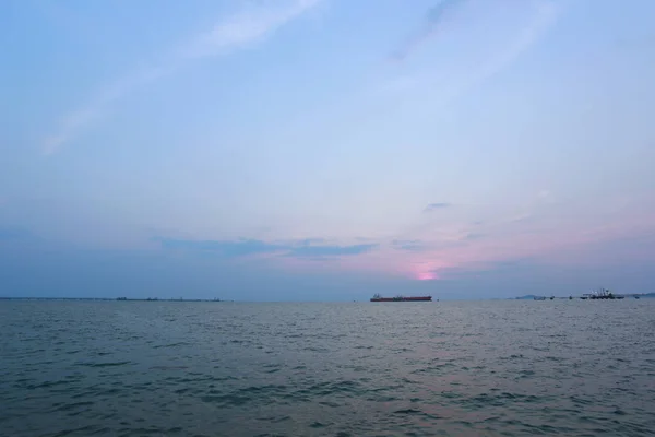 Solnedgång i havet. — Stockfoto